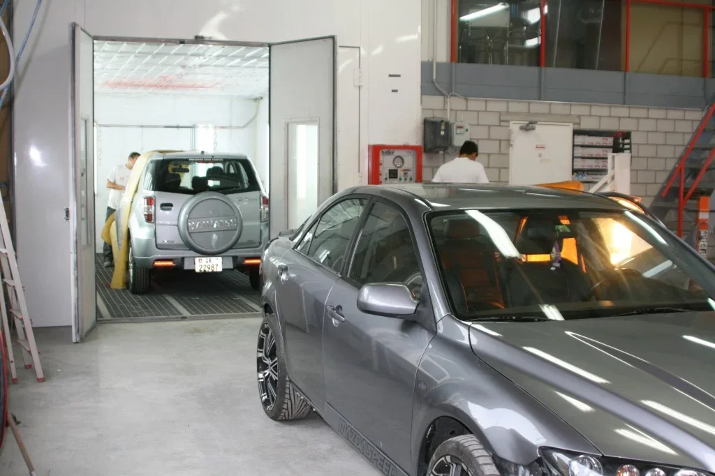Einblick – Garage Carrosserie Autospritzwerk Pino AG
