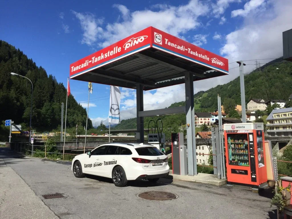 Einblick – Garage Carrosserie Autospritzwerk Pino AG