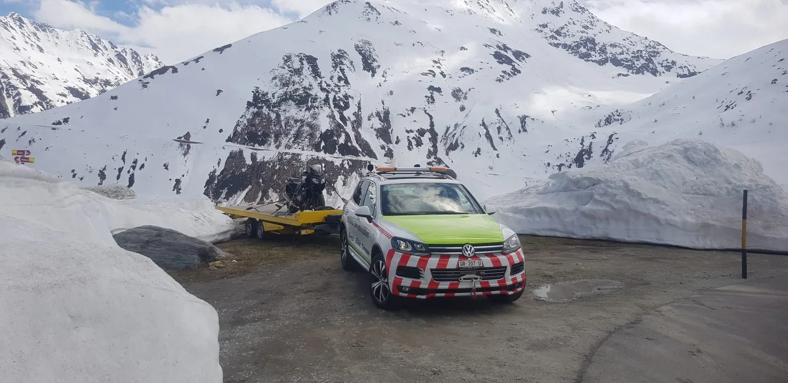 Garage Carrosserie Autospritzwerk Pino AG in Tavanasa – Einblick 21